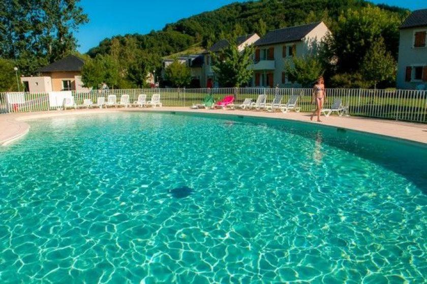 T3 La Savane Saint Geniez D'Olt 2 Piscines Chauffees Dans Une Charmante Residence De Vacances Kültér fotó
